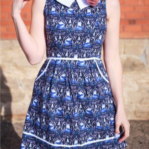 Retrolicious collar dress, wolf floral mushroom print - Picture 2 of 7